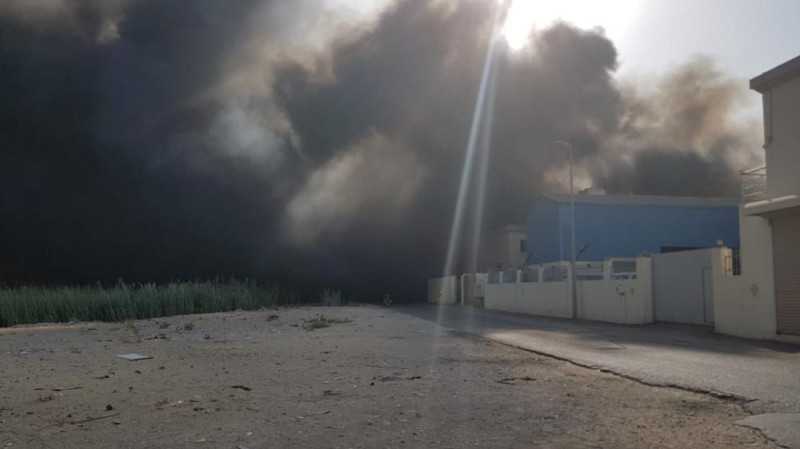 مدني الجبيل يباشر حريقاً في صناعية العريفي .. ولا إصابات