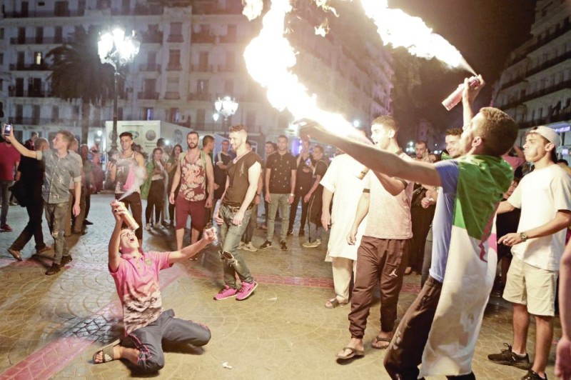 أجواء فرحة كبيرة تعم ولايات الجزائر