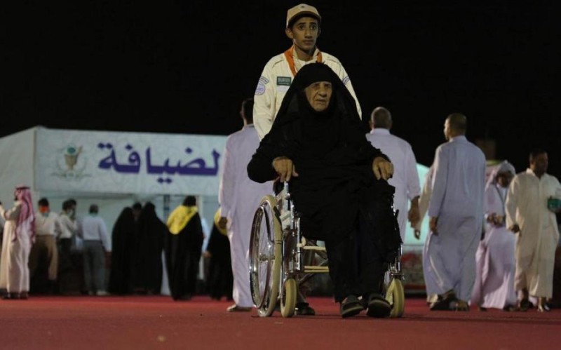 بالصور أبو عجرم تستقبل طلائع الحجاج العراقيين