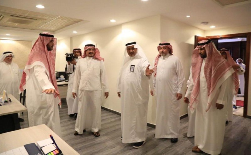 وزير الحج يشدد على تحقق الراحة لضيوف الرحمن