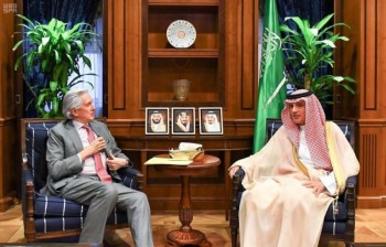«الجبير» يبحث مع السفير الفرنسي تطورات المنطقة
