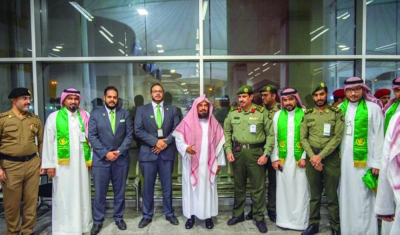 السديس يوصي بالتعامل السمح مع ضيوف الرحمن