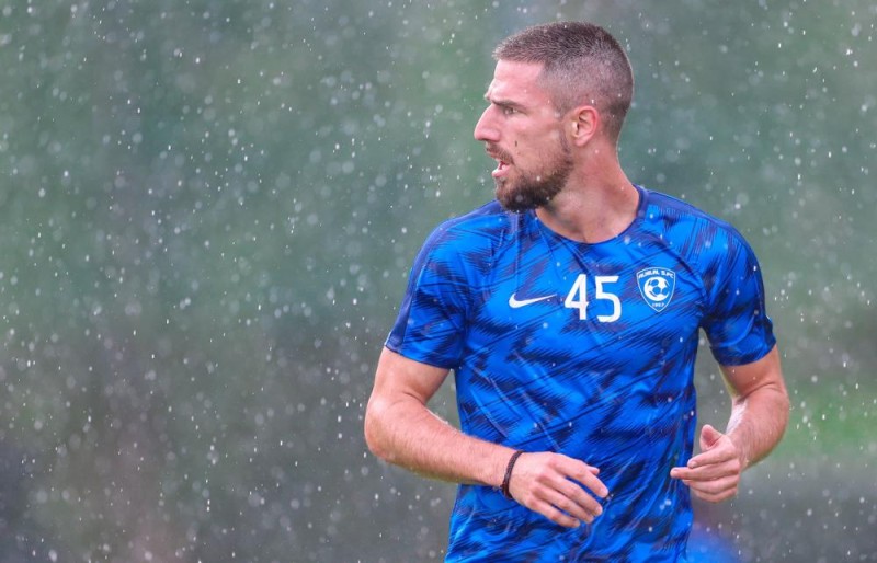 الهلال يُعير «ديجينك» إلى «النجم الأحمر الصربي»