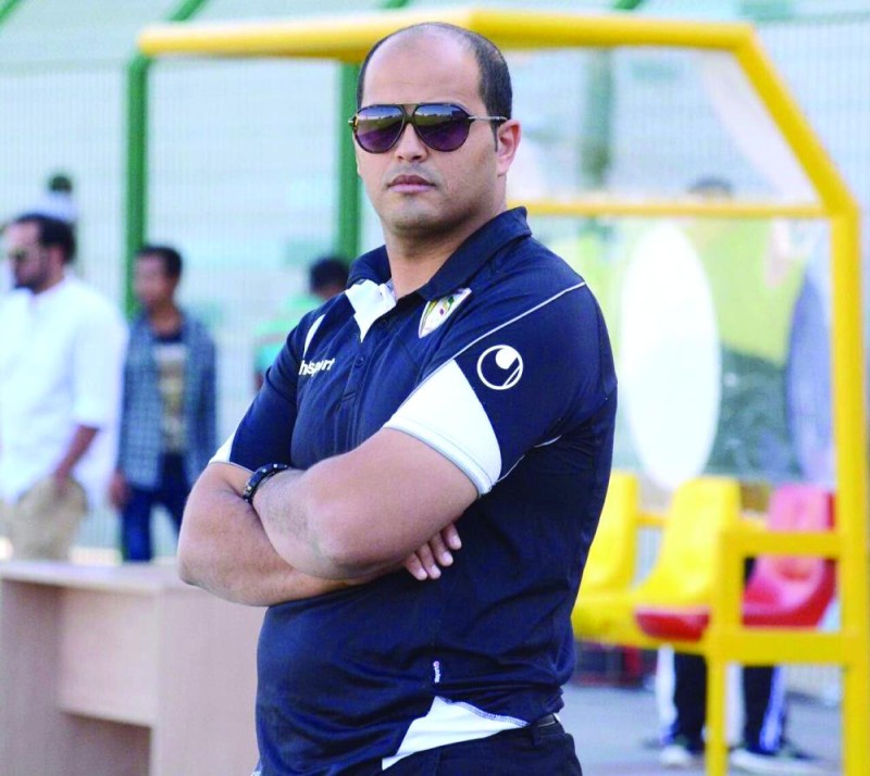 هجر يتعاقد مع المدرب التونسي العياري