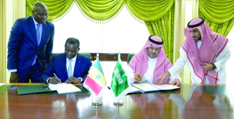 اتفاقية خدمات نقل جوي مع السنغال