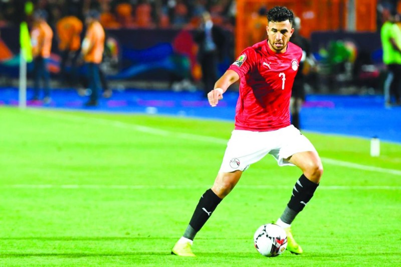 أستون فيلا يعلن رسميا تعاقده مع المصري تريزيجيه