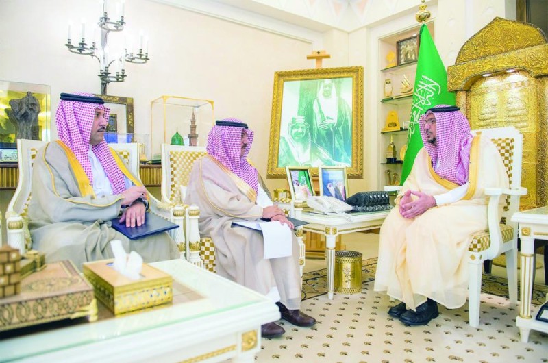 أمير القصيم يشيد بدور أرامكو الوطني