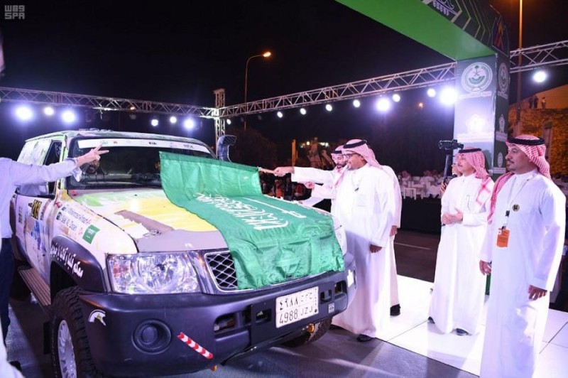 بالصور .. انطلاقة حماسية لرالي عسير 2019