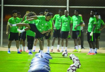 الأخضر يطير إلى أربيل.. اليوم