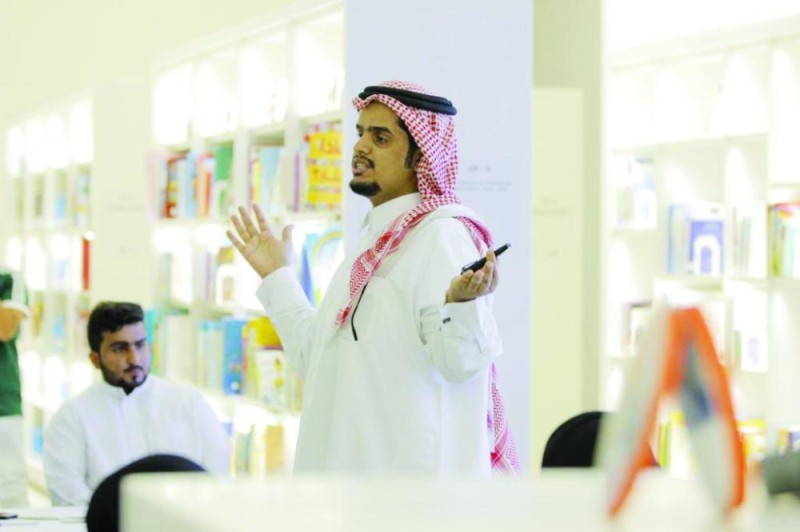«إستراتيجيات القراءة الإبداعية» في لقاء بمكتبة إثراء