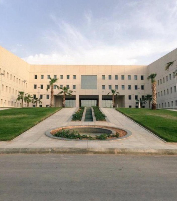 تعيين 10028 خريجاً وخريجة على وظائف تعليمية
