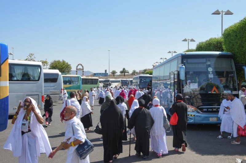 نجاح تفويج ضيوف الرحمن من المدينة لمكة