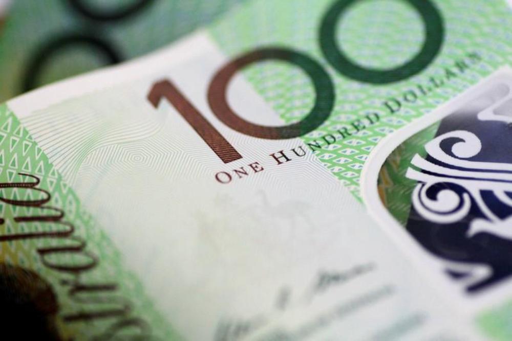 الدولار الأسترالي يهبط لأدنى مستوى منذ 10 سنوات