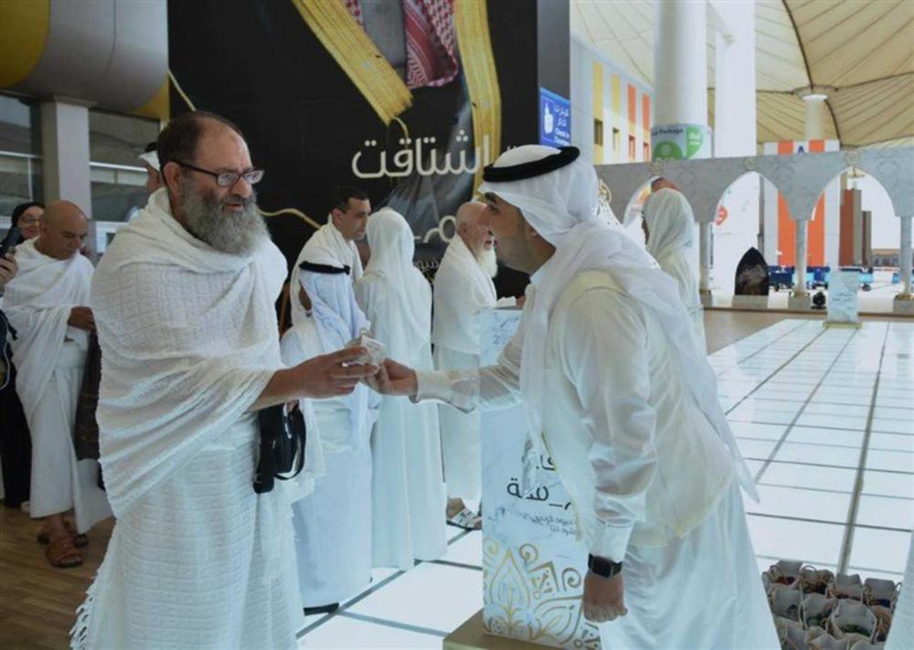 رئاسة الحرمين تستضيف 100 حاج من 13 دولة