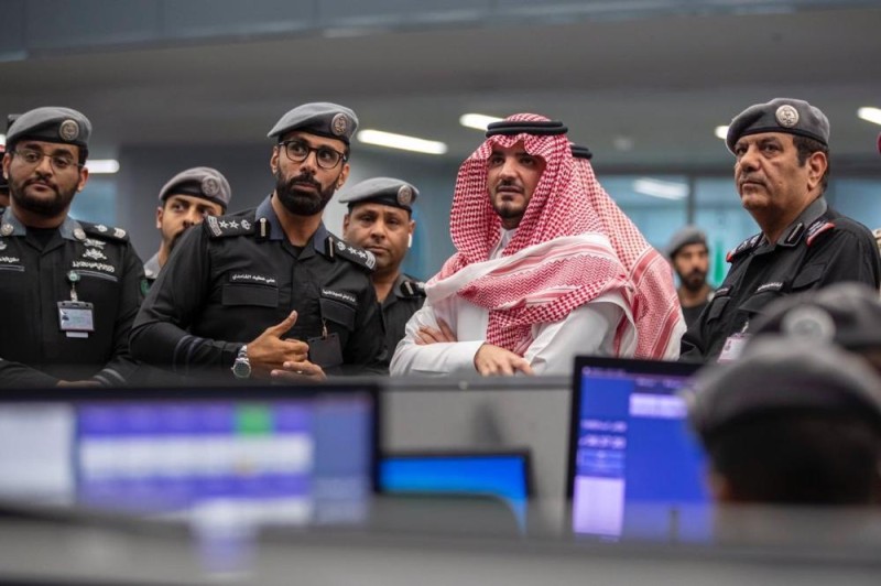 وزير الداخلية: توفير كل ما يسهم في أمن الحجاج