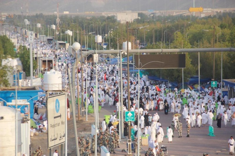 الدفاع المدني يعلن نجاح خطة تصعيد الحجاج إلى عرفة