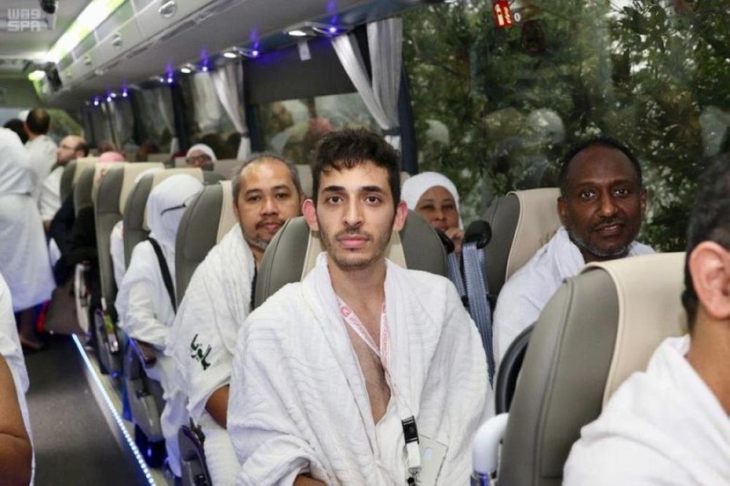 بالصور.. نجاح نفرة 6500 حاج من ضيوف الملك