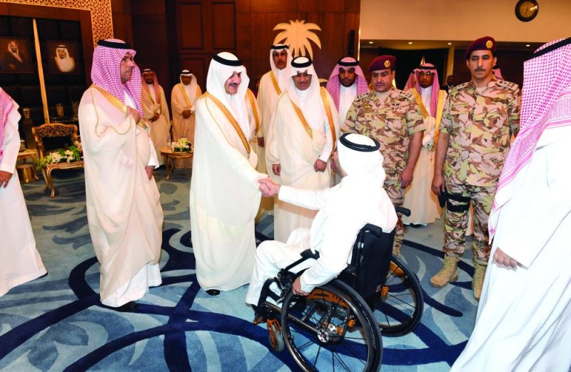 أمير الشرقية يستقبل المهنئين بعيد الأضحى المبارك