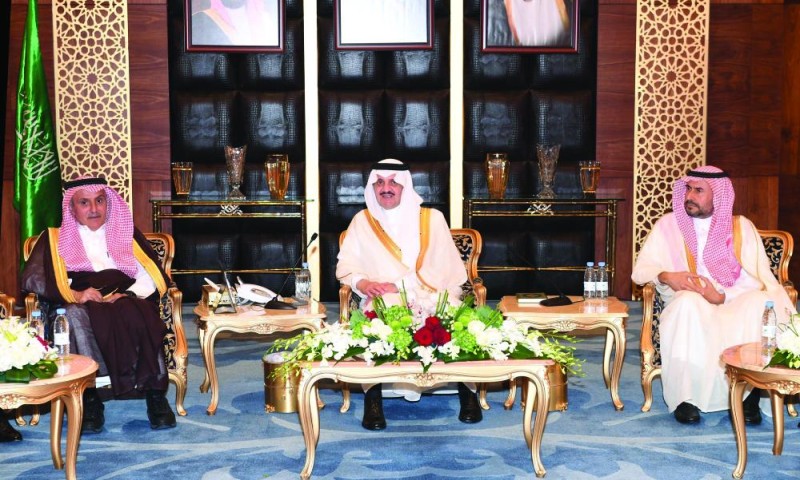 أمير الشرقية يستقبل المهنئين بعيد الأضحى المبارك