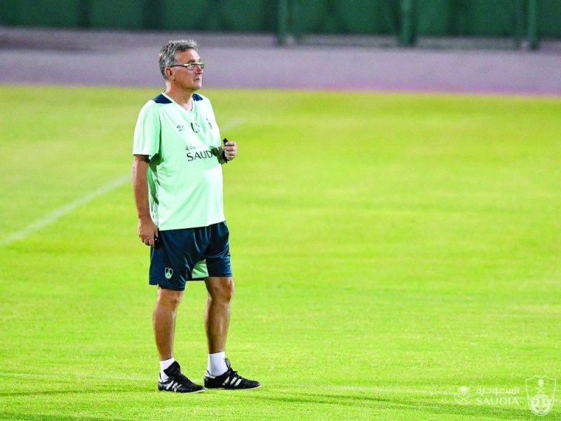 جماهير الأهلي تطالب برانكو بالتغييرات الدفاعية