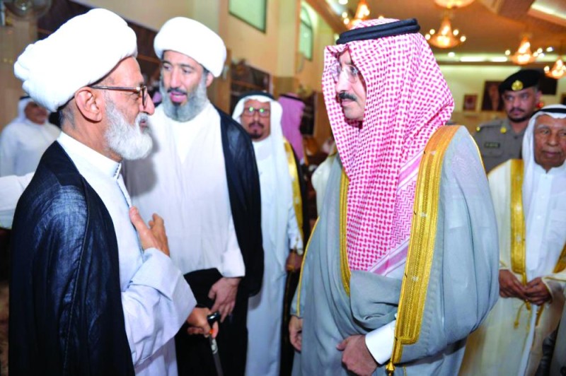 محافظ الأحساء يعزي أسرة «بوخمسين»