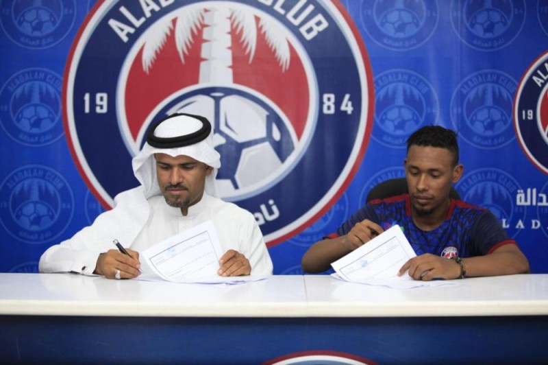 النخلي يدعم صفوف العدالة في دوري المحترفين