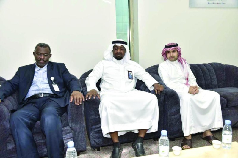 اليوم تعايد منسوبيها بعيد الأضحى