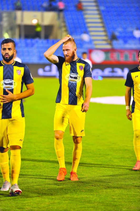 التعاون يخشى مواقف الحزم