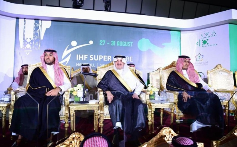 بحضور نائبه.. أمير الشرقية يفتتح «سوبر جلوب 2019»