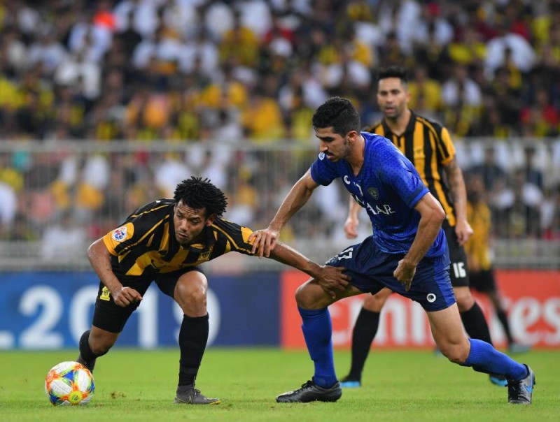 التعادل السلبي يخيم على قمة الاتحاد والهلال 