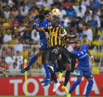 التعادل السلبي يخيم على قمة الاتحاد والهلال 