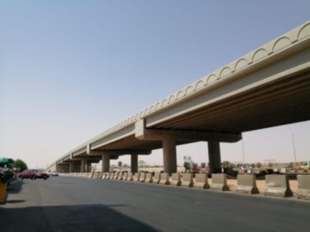 إنهاء 95% من جسر طريق الملك فهد بتبوك