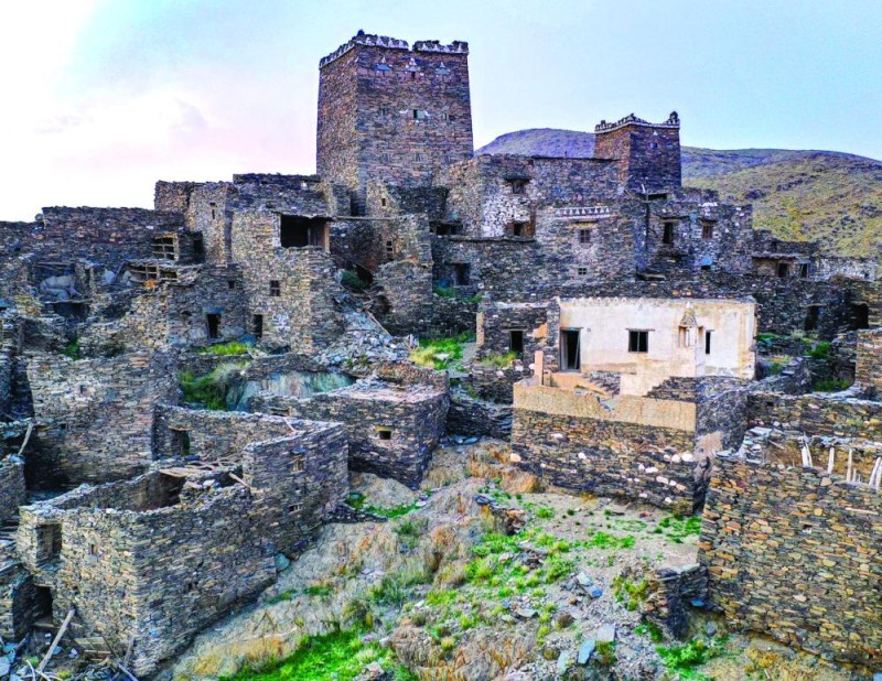 «الكلادا» نموذج لفن العمارة الحجرية بالطائف