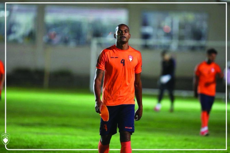 العدالة وضمك.. البحث عن «الفوز الأول»
