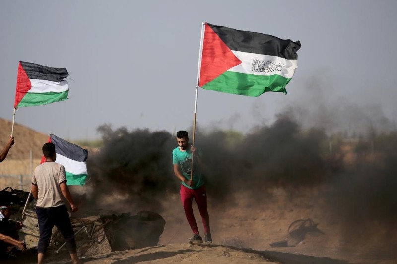 قوات الاحتلال تعتقل 4 فلسطينيين من الخليل