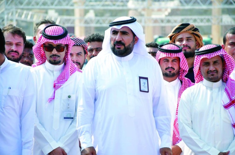 تدشين مشروع نقل المياه لخزانات فيفاء