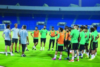 عودة البريكان لتدريبات الأخضر الجماعية واستبعاد آل فتيل