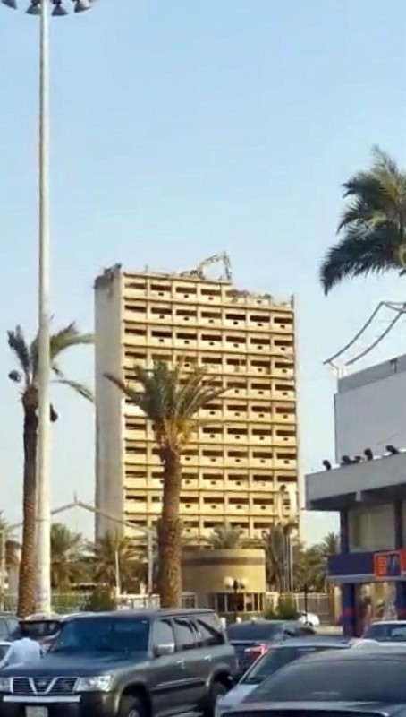 بالفيديو.. تفاصيل إزالة مبنى «تلفزيون جدة» القديم