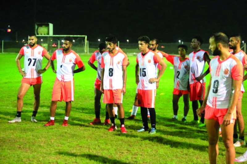 الخليج يبحث عن النجوم في الأحساء