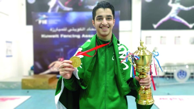 الهديب ينتزع ذهبية آسيا في المبارزة