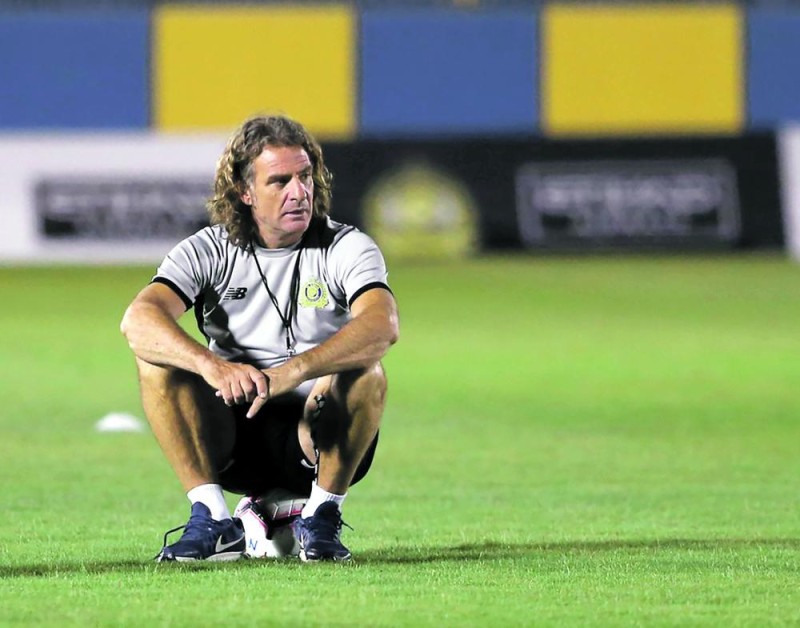 الوحدة يقيل سيتانوفيتش .. والبديل كارينيو