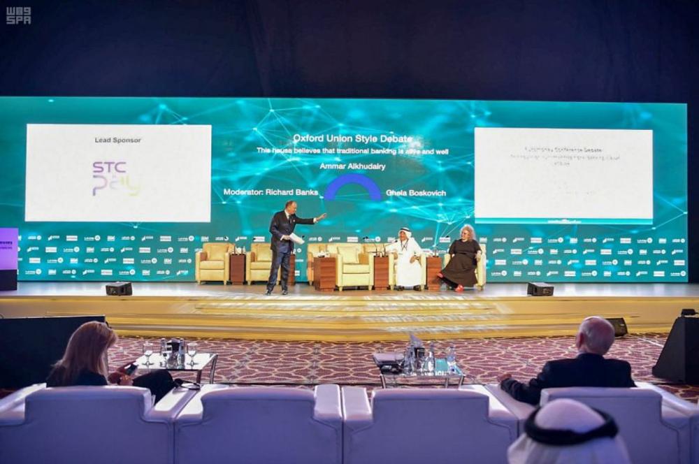 وزير التجارة: 792 رخصة للاستثمار الأجنبي في 2019