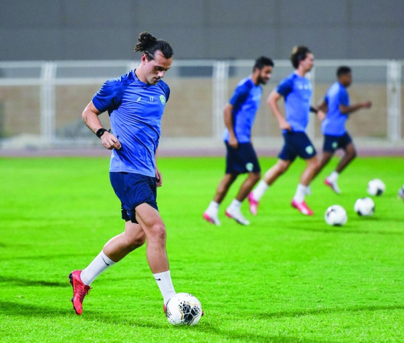 النموذجي يستهدف فوزه الأول