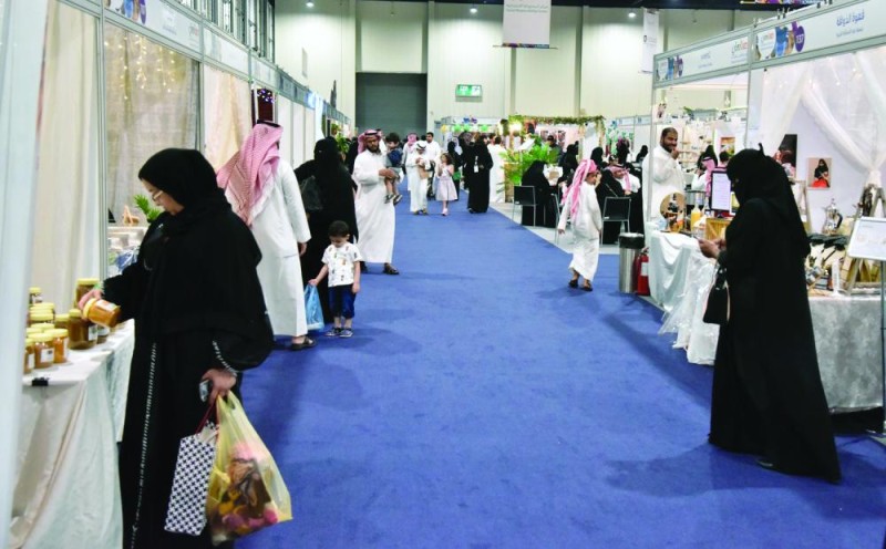 المنتجات التراثية ترفع مبيعات «صنعتي»