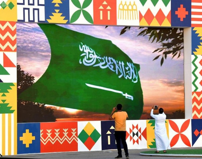 بالصور.. فعاليات جاذبة بكورنيش الخُبر