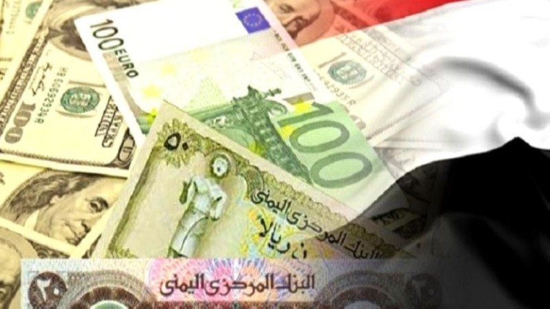 رئيس الوزراء اليمني يحذر من محاولات الحوثى لضرب العملة