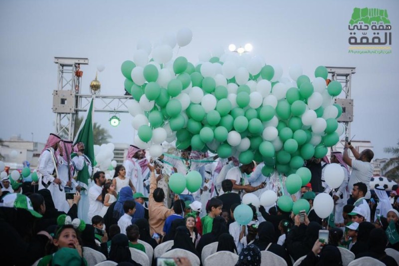 بالصور.. تفاعل آلاف المواطنين مع احتفالات رأس تنورة