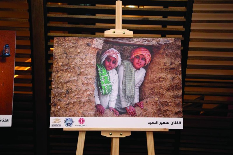 15 فنانا فوتوغرافيا في «أدبي وفنون» جدة