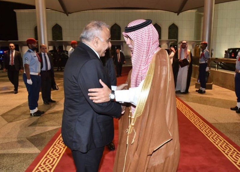 رئيس الوزراء العراقي يغادر جدة
