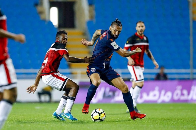 عقدة «رائد التحدي» تطارد البرتقالي